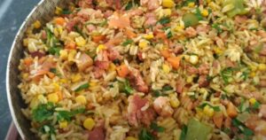 ARROZ COM LINGUIÇA