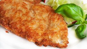 FILÉ DE FRANGO A MILANESA