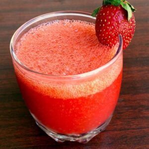 SUCO DETOX DE MORANGO