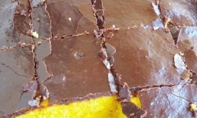 bolo de cenoura com cobertura de chocolate crocante