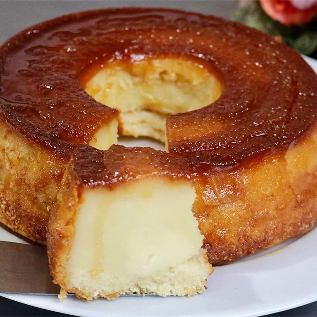 Bolo de queijadinha no liquidificador, muito saboroso