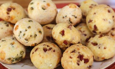 pão de queijo com calabresa