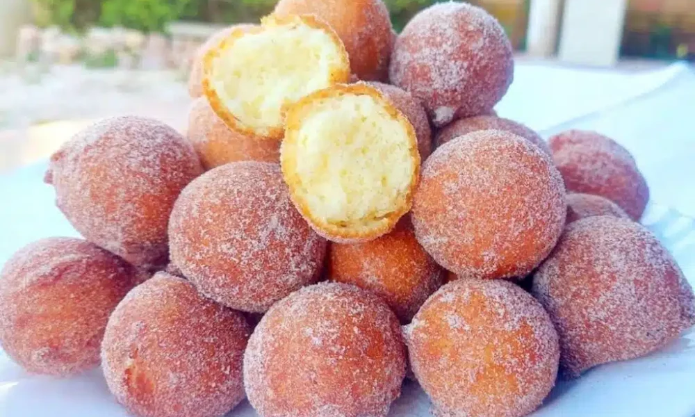 Bolinhos de chuva com vinagre, fácil e saboroso