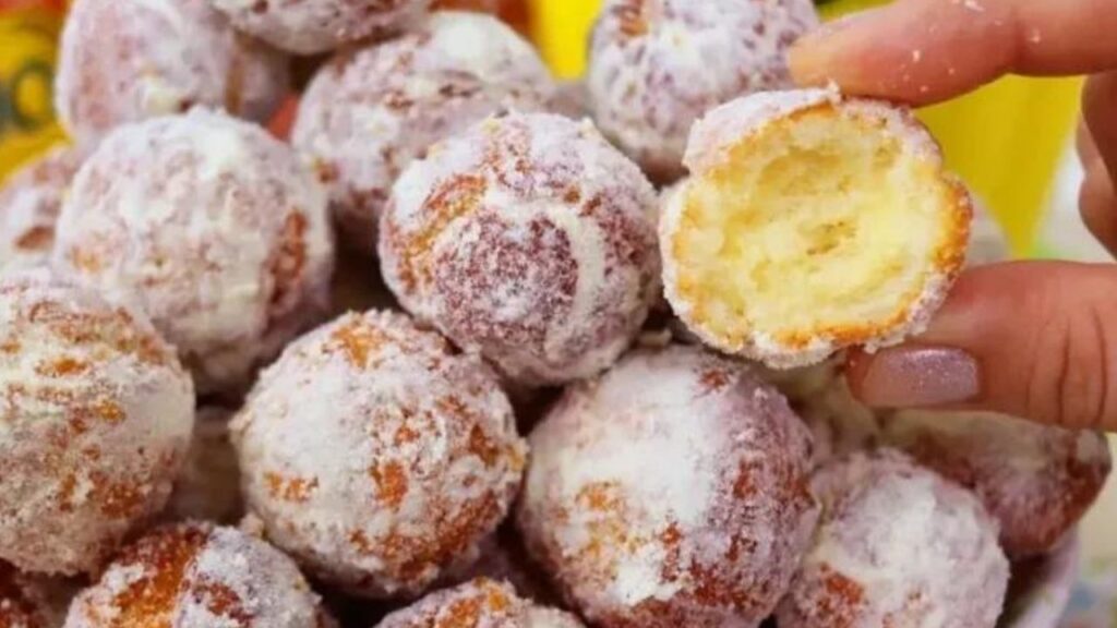 Bolinho de chuva com leite em pó, derrete na boca